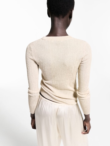 MANGO Pullover 'TUNG' in Gold