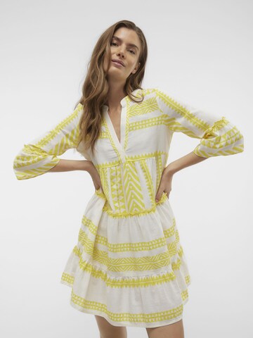 Robe 'DICTHE' VERO MODA en jaune