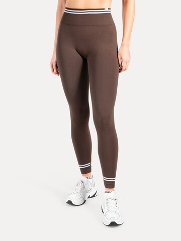 Smilodox Tapered Leggings in Bruin: voorkant