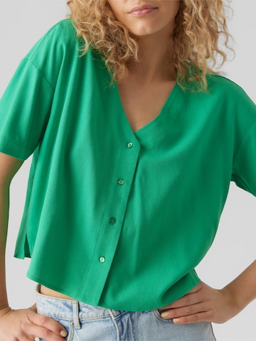 Camicia da donna 'JESMILO' di VERO MODA in verde