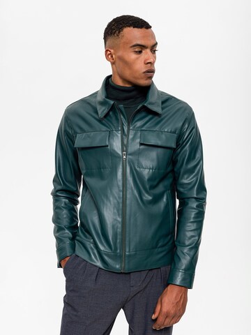 Antioch Between-season jacket in Green