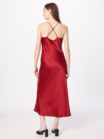 OBJECT - Vestido en rojo