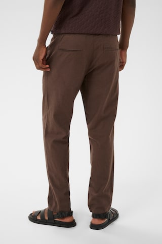 Matinique Regular Trousers in Brown