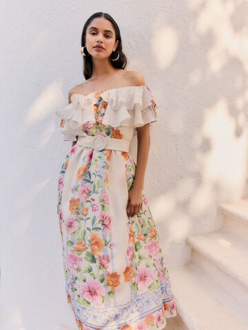 Friends Like These Платье в Белый