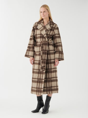 Dea Kudibal Winterjas ' DEA ' in Bruin