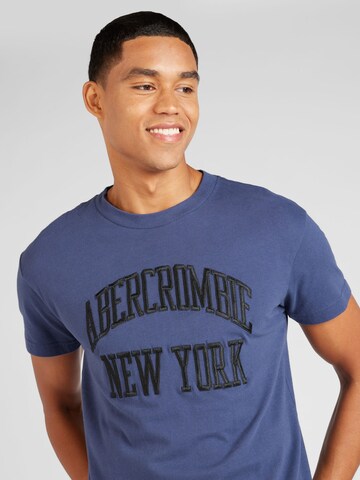 Abercrombie & Fitch T-shirt i blå