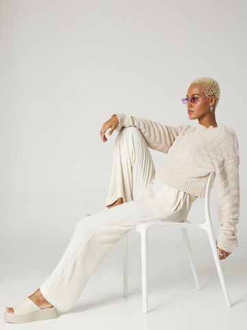 A LOT LESS Sweter 'Doro' w kolorze biały