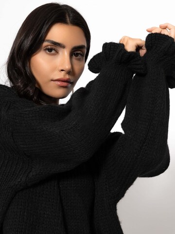 SASSYCLASSY Pullover in Schwarz