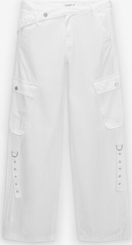 Pull&Bear Wide leg Cargo trousers in White: front