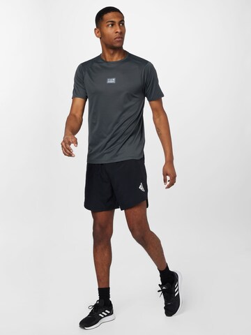 new balance Performance Shirt in Grey