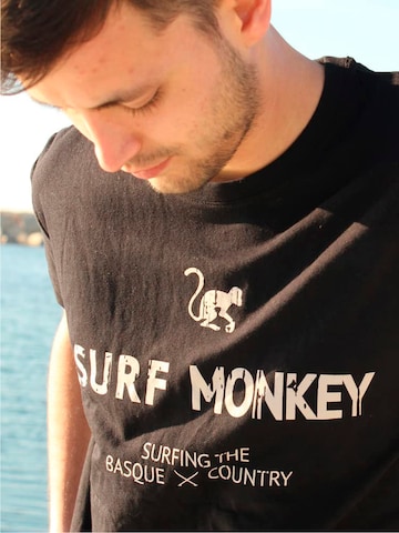 Surf Monkey Shirt in Schwarz