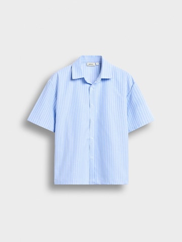 Burocs Comfort fit Button Up Shirt in Blue: front