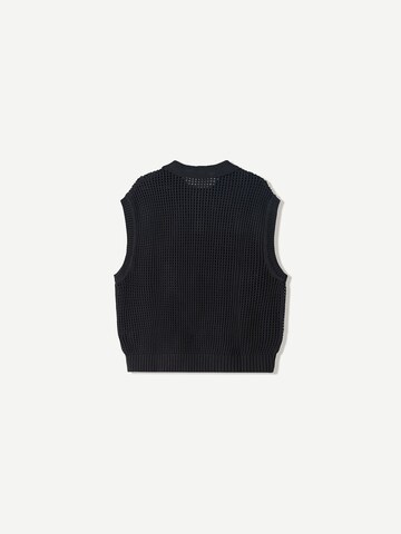 Bershka Slipover in Black