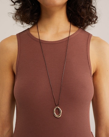 Top di WE Fashion in marrone