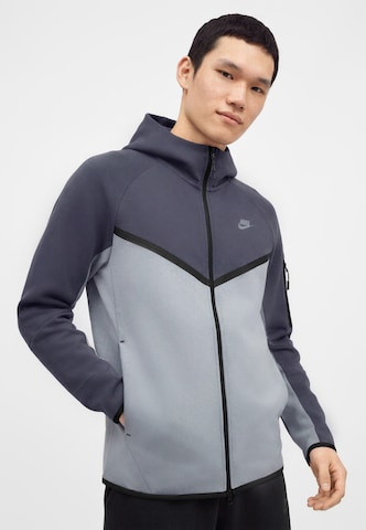 Giacca di felpa 'Tech Fleece' di Nike Sportswear in grigio
