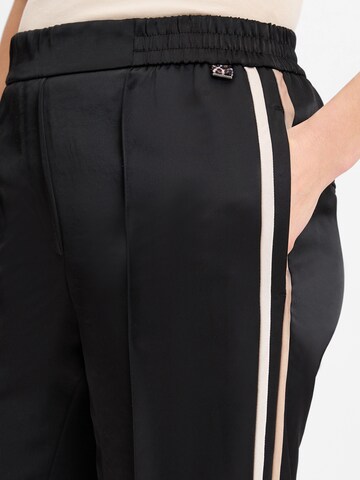 Marc Cain Regular Pleat-Front Pants in Black