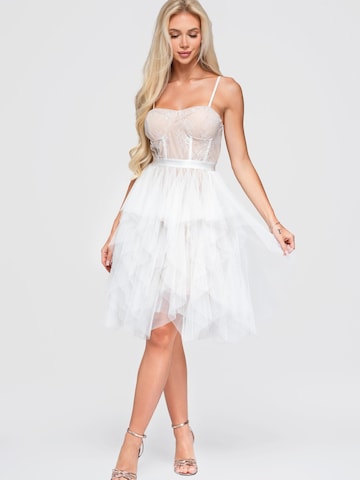 Rochie de seară de la Ombre pe alb: față