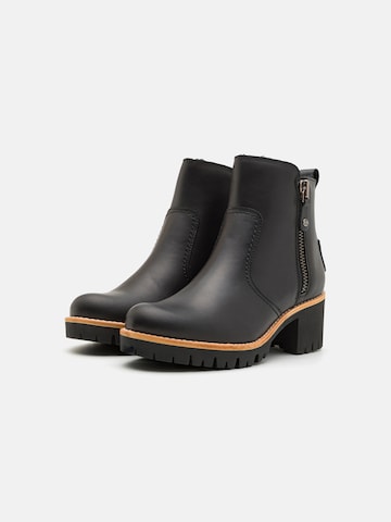 Botine de la PANAMA JACK pe negru