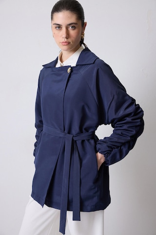 Touche Prive Jacke in Blau: Vorderseite