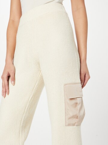 PIECES Tapered Hose 'NAURA' in Beige