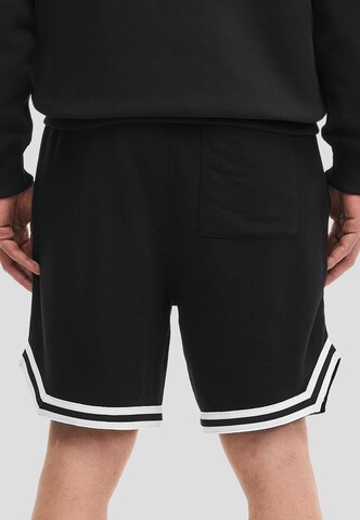 regular Pantaloni 'Gunner Side' di LONSDALE in nero