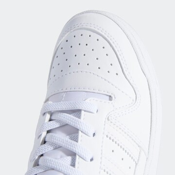 Baskets 'Forum Low' ADIDAS ORIGINALS en blanc