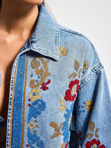IT'S BASIC Bodywarmer 'Cropped Denim Jacket' in Blauw