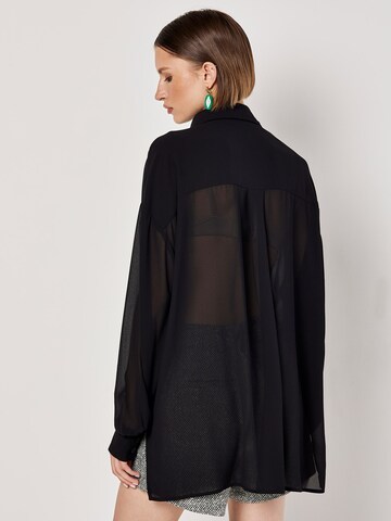 Chemisier ' ' Apricot en noir