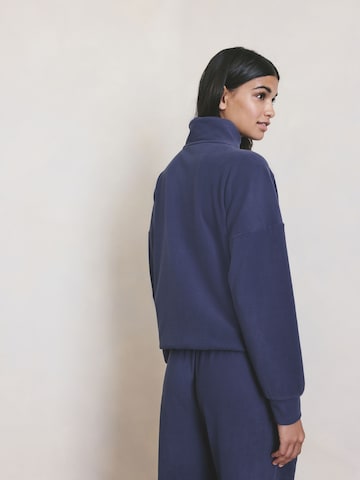 Next Pulóver - kék