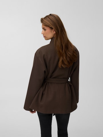 Manteau mi-saison 'VMBabettenora' VERO MODA en marron