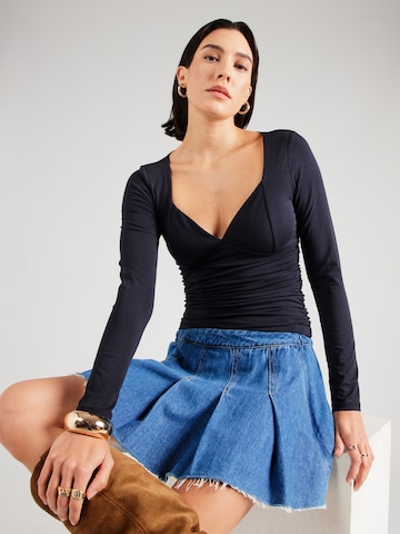 Abercrombie & Fitch Póló 'ZOE' - fekete: elől