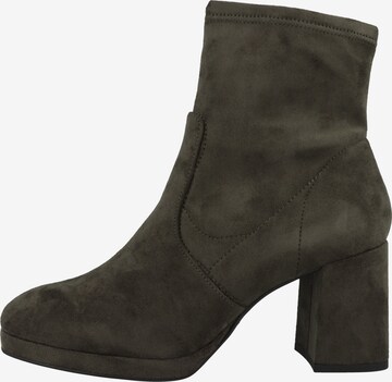s.Oliver Ankle Boots in Green: front