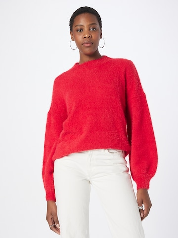 Wallis Sweater in Red: front