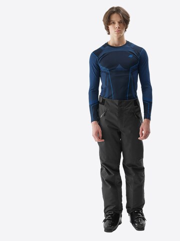 regular Pantaloni per outdoor di 4F in nero