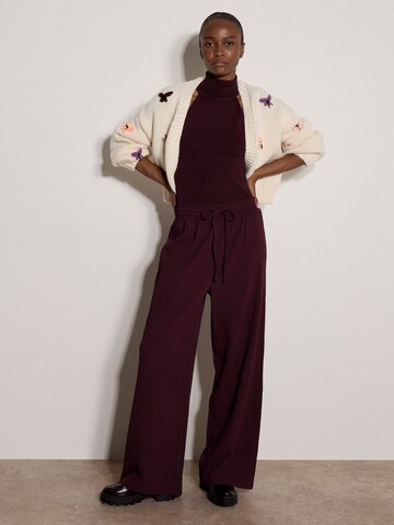 Apricot Wide leg Pants ' ' in Red