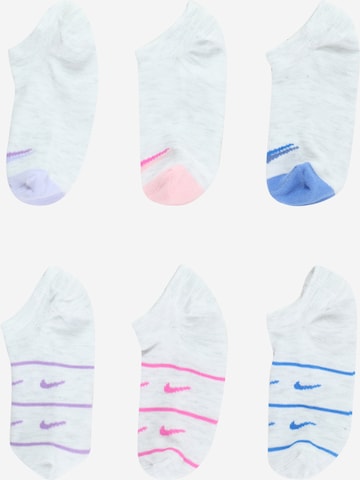 Nike Sportswear Socks in White: front