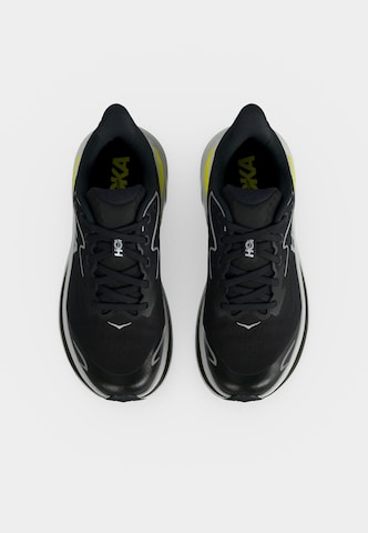 HOKA Sportssko 'CLIFTON 10' i sort