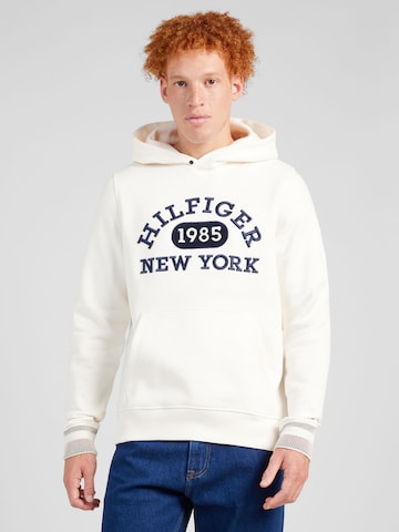 TOMMY HILFIGER Sweatshirt in White: front