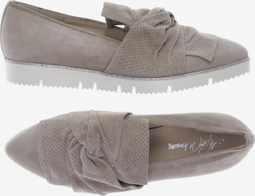 Alpe Flats & Loafers in 38 in Beige: front