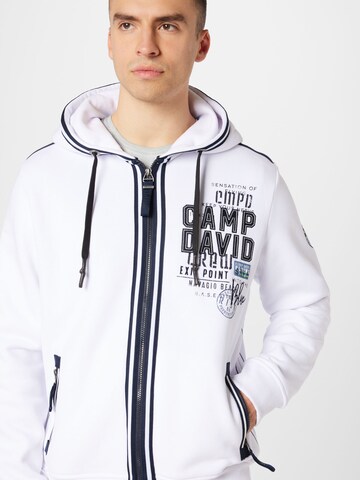 CAMP DAVID Sweatjacke in Weiß