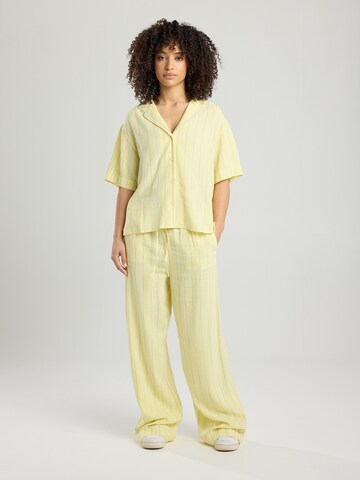 America Today Blouse in Geel