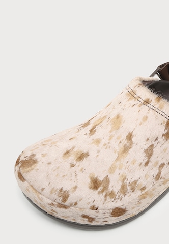 Crocs Сабо 'Classic' в Коричневый