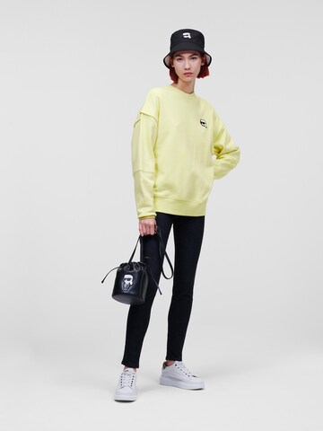 Sweat-shirt 'Ikonik' Karl Lagerfeld en jaune