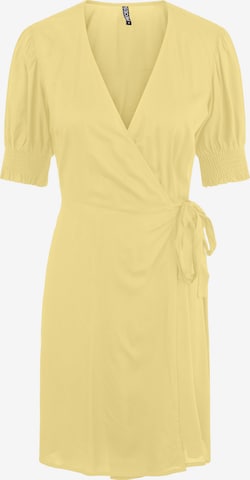 Robe 'NYA' Pieces Petite en jaune : devant