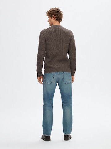 SELECTED HOMME Pullover 'LAND' i brun