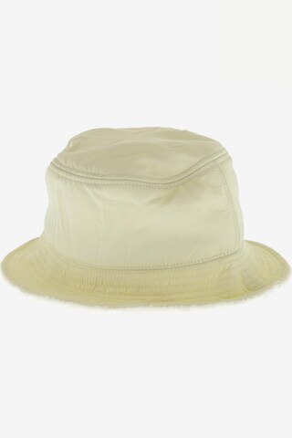LEVI'S ® Hat & Cap in M in White
