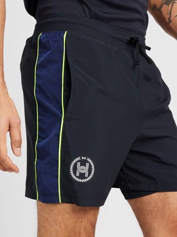 UNDER ARMOUR Regular Sportshorts 'Launch 5' in Schwarz