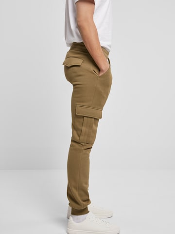 Urban Classics Tapered Hose in Grün