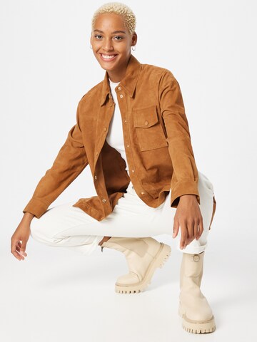 Studio AR Between-Season Jacket in Brown