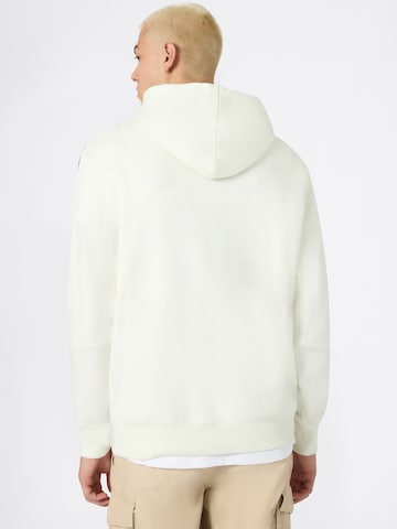 Felpa di Champion Authentic Athletic Apparel in bianco